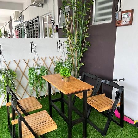 Mieda Rizqi Homestay Kampong Melayu Changkat Larah Exteriör bild