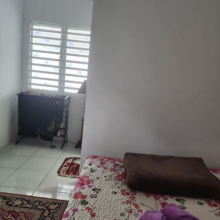 Mieda Rizqi Homestay Kampong Melayu Changkat Larah Exteriör bild