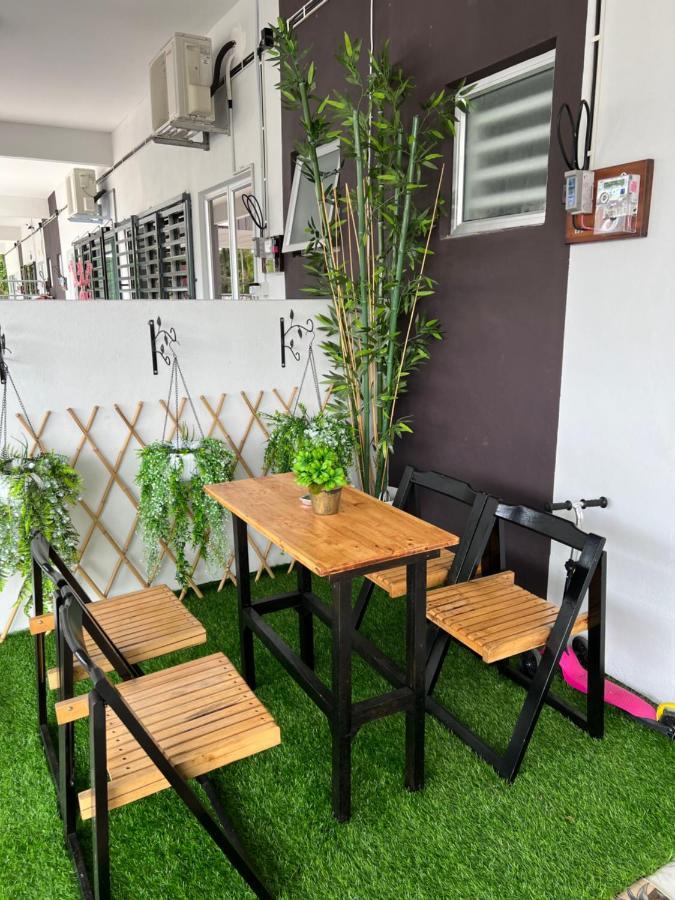 Mieda Rizqi Homestay Kampong Melayu Changkat Larah Exteriör bild