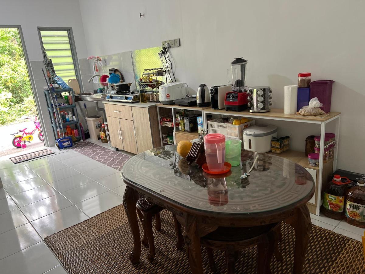 Mieda Rizqi Homestay Kampong Melayu Changkat Larah Exteriör bild